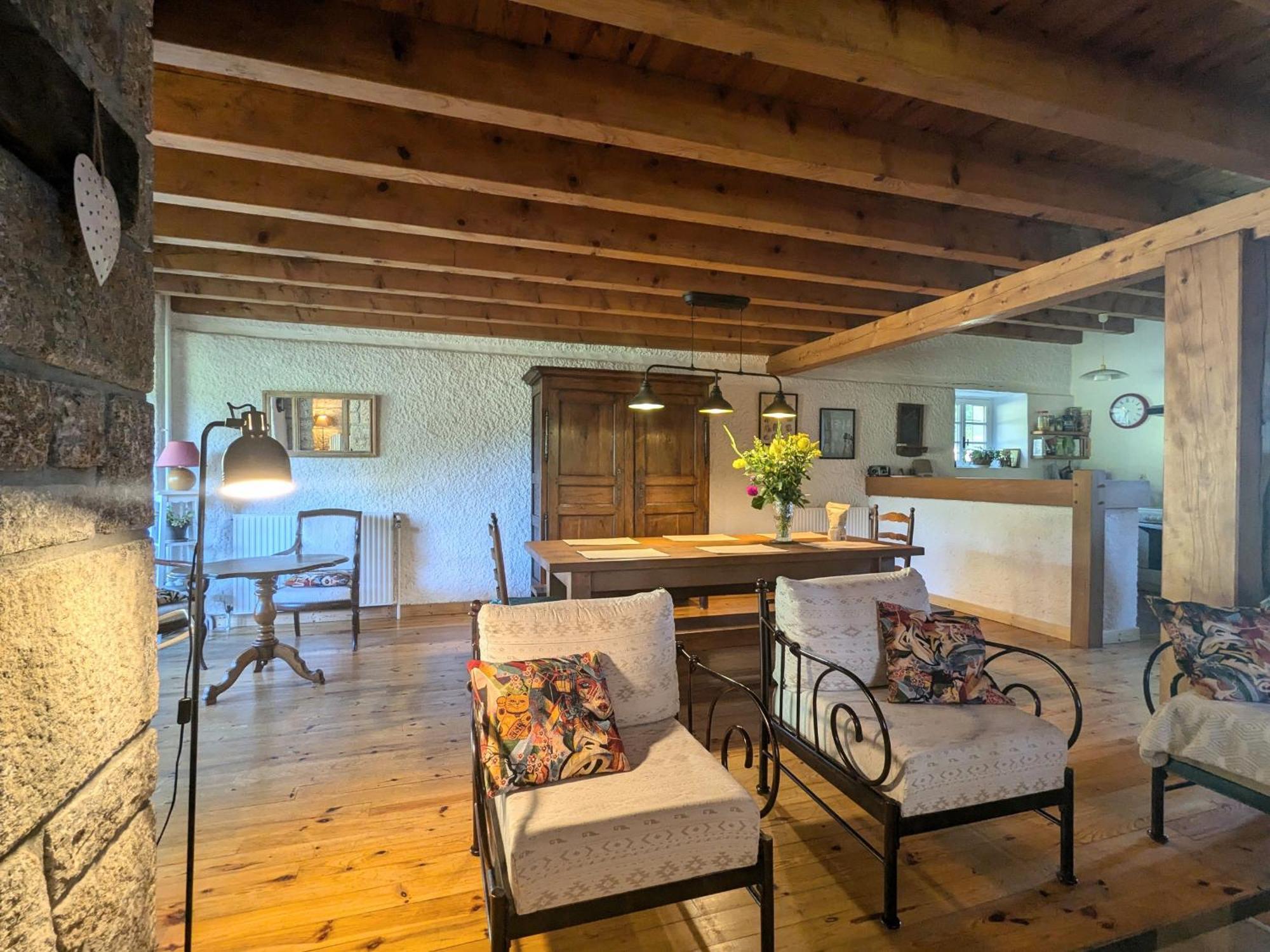 Gite Nature Au Chambon-Sur-Lignon: Terrasse, Wifi, Proche Activites Et Commerces - Fr-1-582-137 Le Chambon-sur-Lignon Bagian luar foto