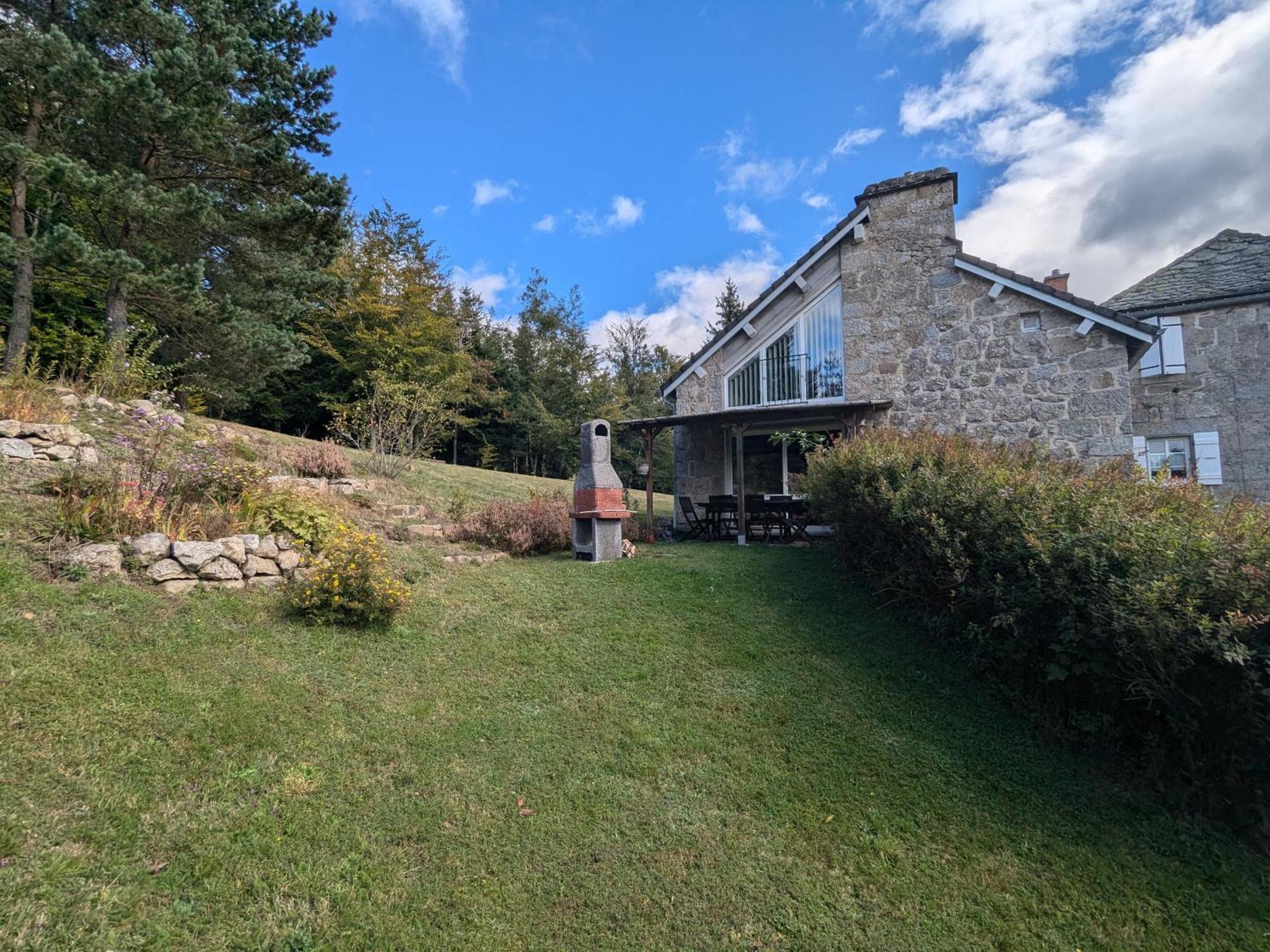 Gite Nature Au Chambon-Sur-Lignon: Terrasse, Wifi, Proche Activites Et Commerces - Fr-1-582-137 Le Chambon-sur-Lignon Bagian luar foto